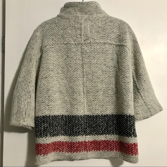 GAP Kids Grey Button Up Cozy Knitted Sweater Cape Poncho w/ Pockets Size Medium - Picture 2 of 5